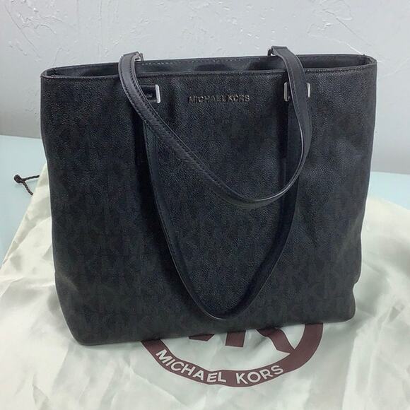 Michael Kors Morgan coated signature print Travel Tote zippered purse & dust bag - Picture 13 of 16